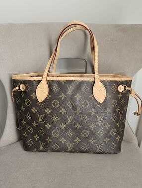 Louis Vuitton Neverfull PM Monogram Tote Bag